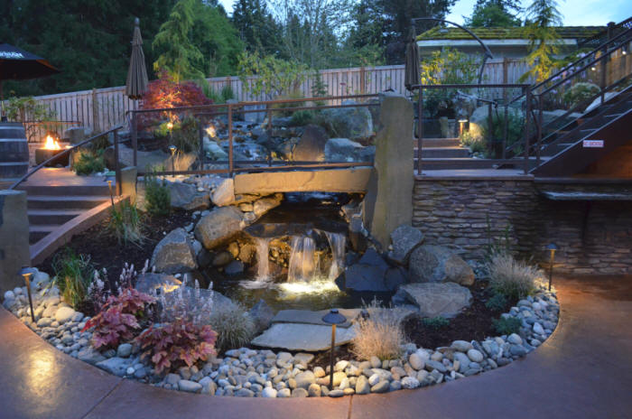 Zogs Fox Island Deli, Grocery & Pub